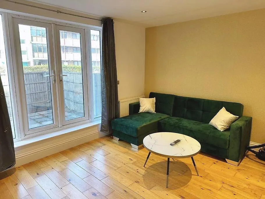1 Bed Room Flat Near Central London